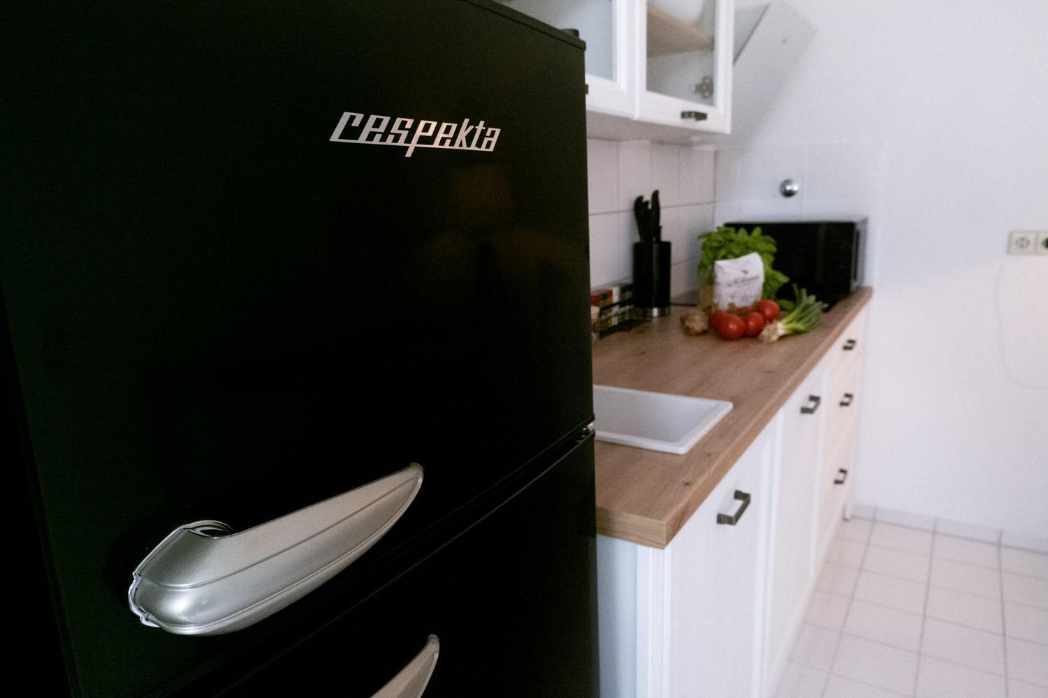 Bella Casa - Business&Family - 2 Zimmer Direkt Neben Schloss, Parkplatz, Smarttv, Netflix, Waschmaschine, 24H Checkin, 71Qm, Kingsizebett, Hotelbettwaesche Ludwigsburg Ngoại thất bức ảnh